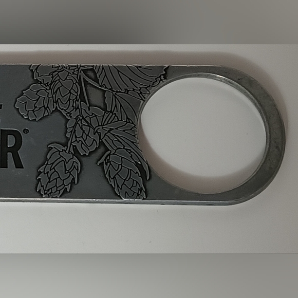 𝘚𝘢𝘮𝘶𝘦𝘭 𝘈𝘥𝘢𝘮𝘴 𝘗𝘦𝘸𝘵𝘦𝘳 𝘗𝘢𝘥𝘥𝘭𝘦 𝘉𝘰𝘵𝘵𝘭𝘦𝘖𝘱𝘦𝘯𝘦𝘳 - Picture 4 of 6